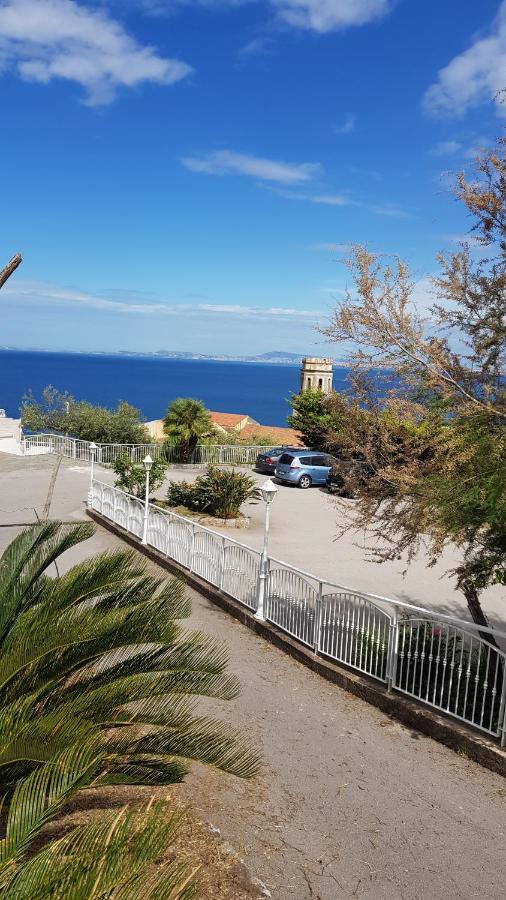 Hotel Lucia Castellammare di Stabia Eksteriør billede