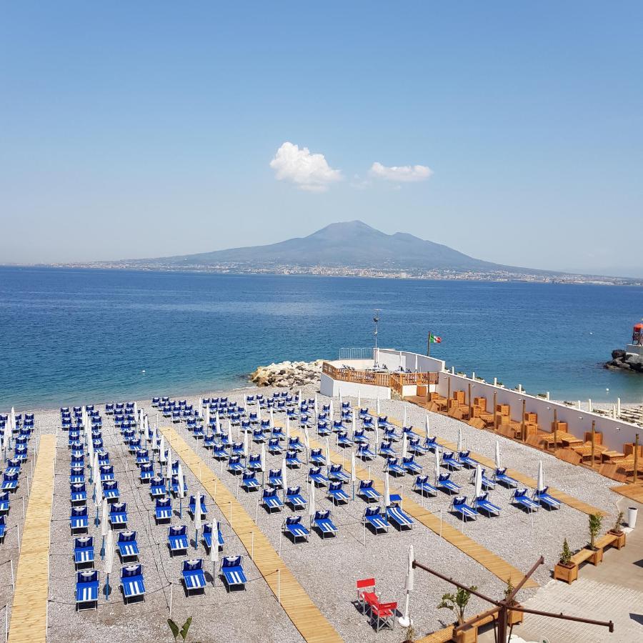 Hotel Lucia Castellammare di Stabia Eksteriør billede