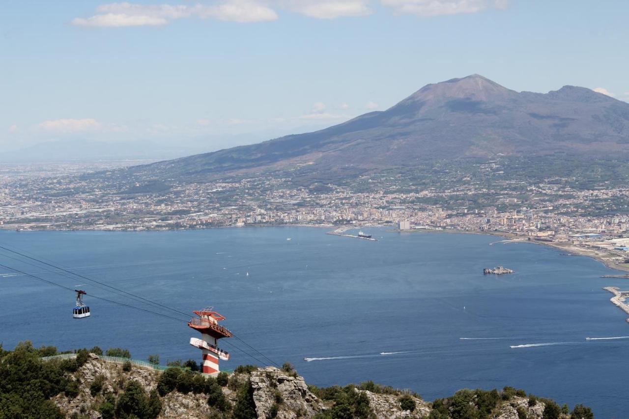 Hotel Lucia Castellammare di Stabia Eksteriør billede